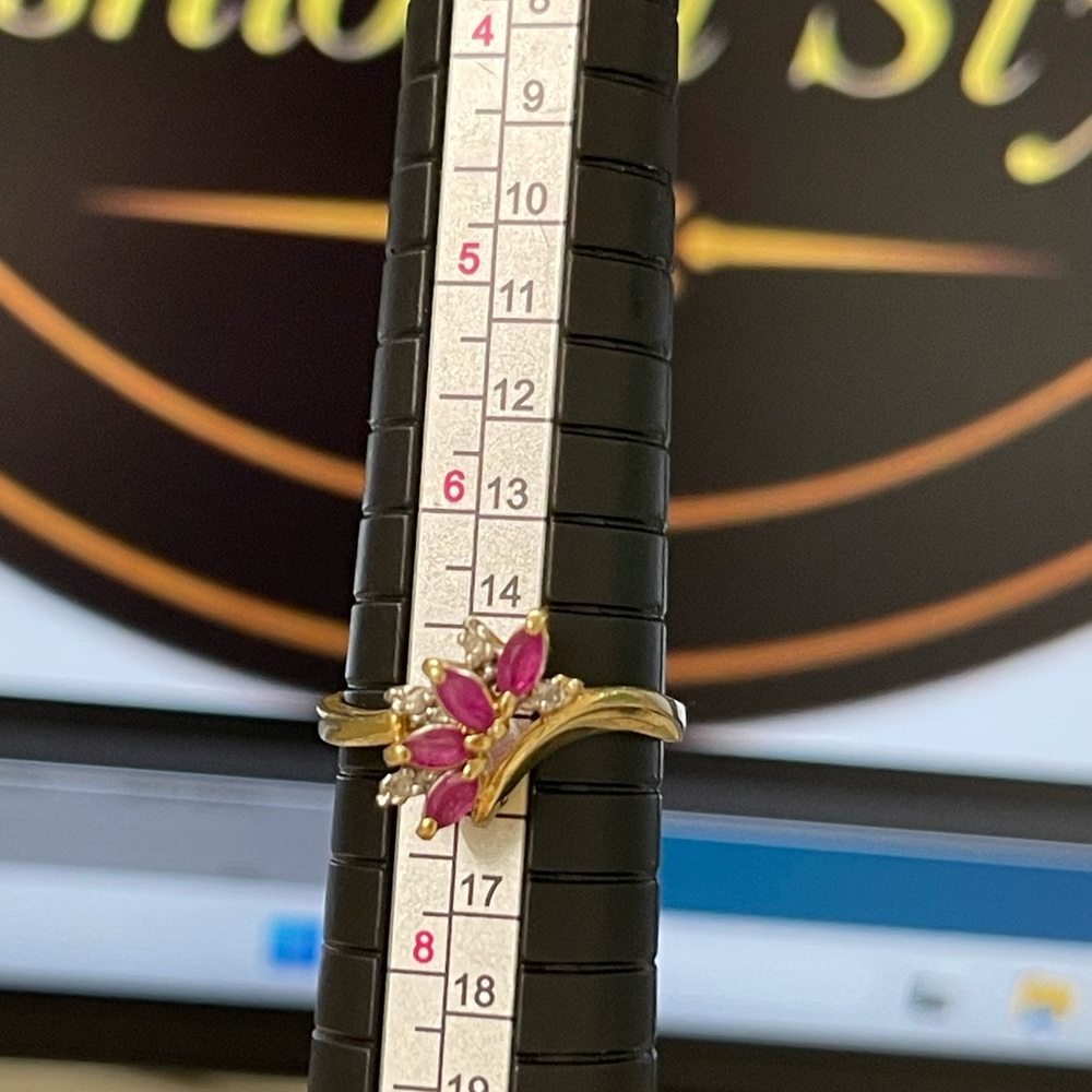 10kt Solid Gold Ruby & Diamond Ring Size 7 - image 1